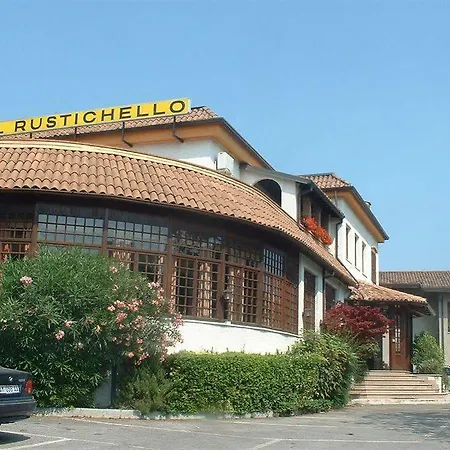 Il Rustichello 3* לונאטו